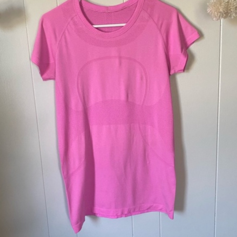 LULU pink swiftly tech